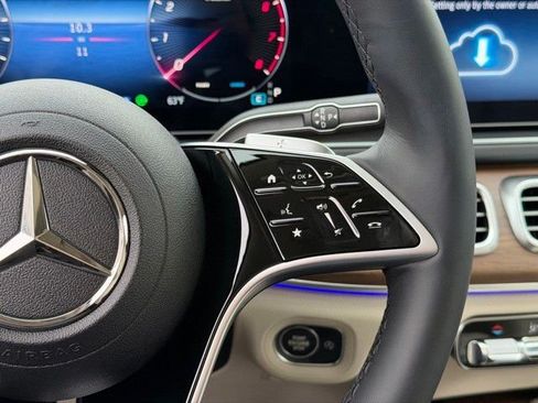 New 2026 Mercedes-Benz GLS 450 4MATIC image 17