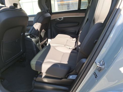 New 2026 Volvo XC90 T8 Plus image 7