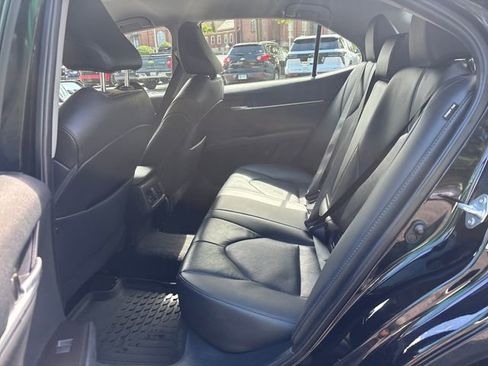 Used 2024 Toyota Camry XLE FWD image 24