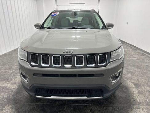 Used 2019 Jeep Compass Limited AWD/4WD image 2