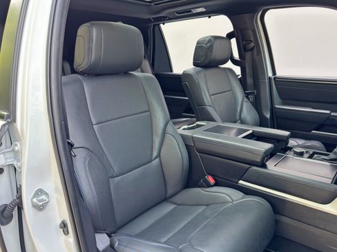 Used 2024 Toyota Sequoia Platinum AWD/4WD image 42