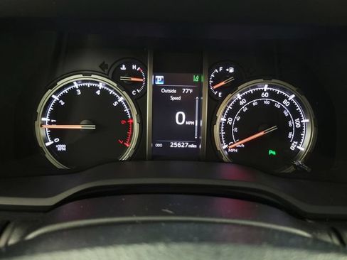 Used 2024 Toyota 4Runner Limited AWD/4WD image 21