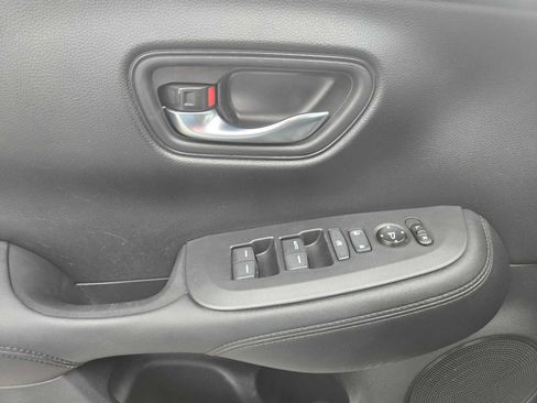 Used 2023 Honda HR-V LX image 21