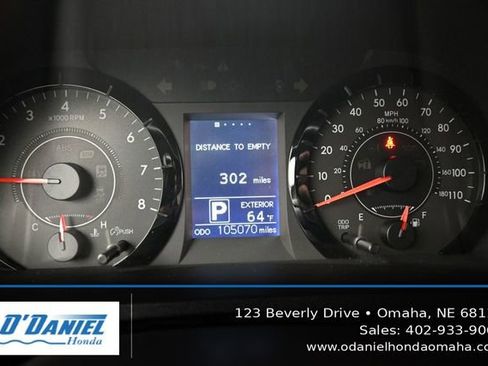 Used 2017 Toyota Sienna LE FWD image 28
