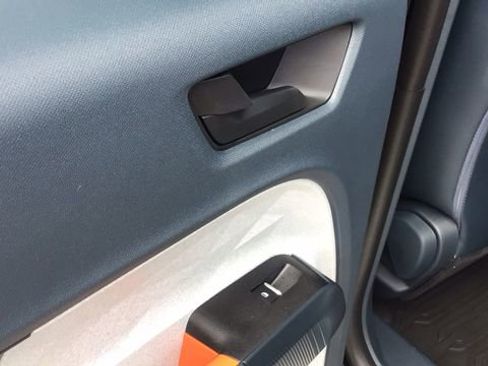 Used 2024 Ford Maverick XLT image 14