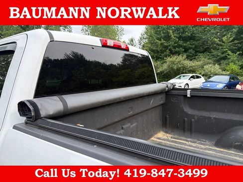 Used 2018 Chevrolet Silverado 1500 LT w/ All Star Edition AWD/4WD image 12