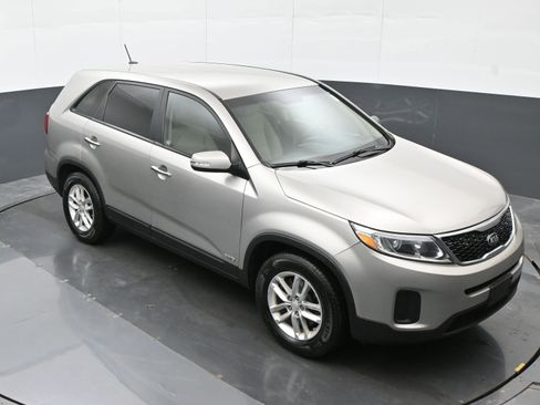 Used 2014 Kia Sorento LX image 27