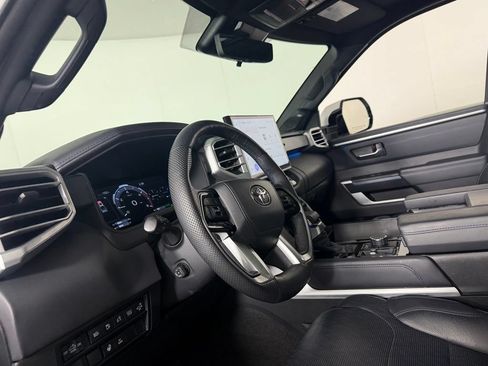 Used 2023 Toyota Tundra Platinum AWD/4WD image 21