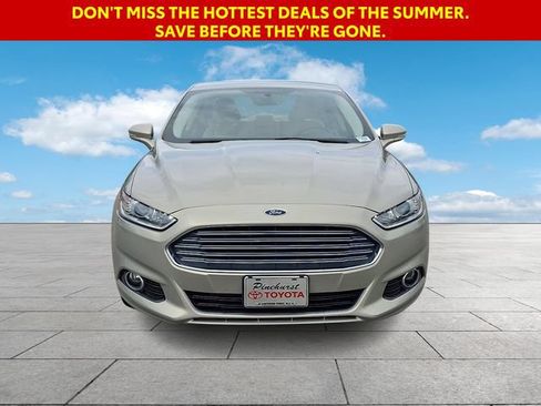 Used 2016 Ford Fusion Titanium FWD image 3