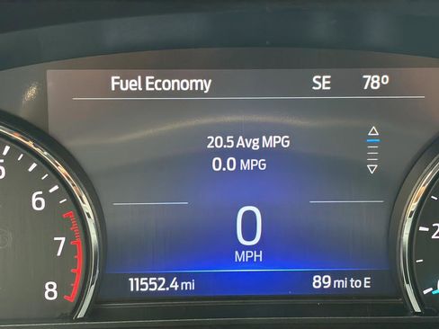 Used 2022 Ford Explorer XLT w/ Equipment Group 202A image 32