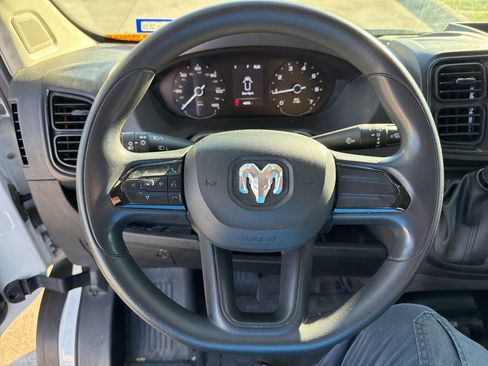 Used 2023 RAM ProMaster 2500 image 21