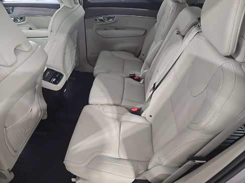 Used 2026 Volvo XC90 B6 Ultra image 22