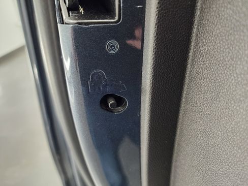 Used 2020 Chevrolet Silverado 1500 LT Trail Boss image 43