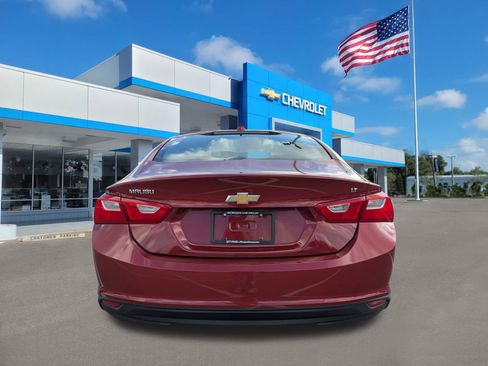 Used 2017 Chevrolet Malibu LT w/ Leather Package image 5