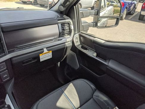 New 2026 Ford F250 Platinum AWD/4WD image 16
