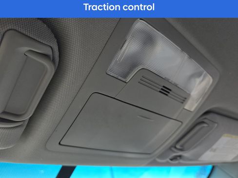 Used 2016 Toyota Camry SE image 30