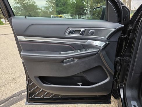 Used 2016 Ford Explorer Sport w/ Equipment Group 401A AWD/4WD image 11