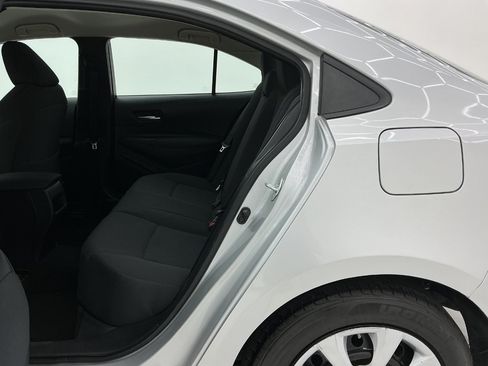 Used 2021 Toyota Corolla LE FWD image 20