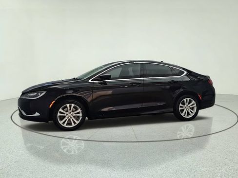 Used 2016 Chrysler 200 Limited w/ Anniversary Edition FWD image 3