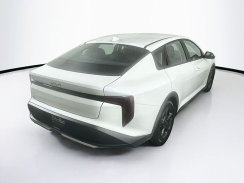 Used 2025 Kia K4 FWD image 9