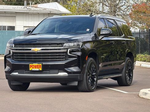 Used 2023 Chevrolet Tahoe LT w/ Luxury Package image 8