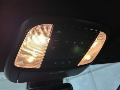 Used 2024 Dodge Durango R/T w/ Tow 'N Go Package image 23