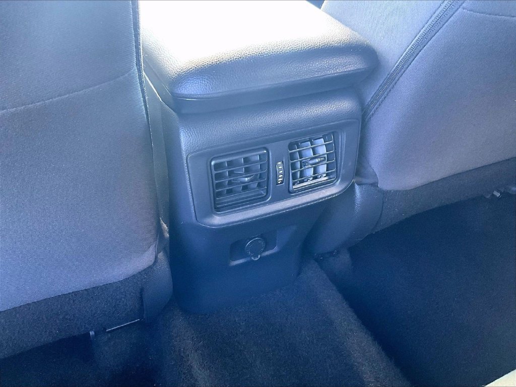 Used 2025 Toyota RAV4 LE AWD/4WD image 27