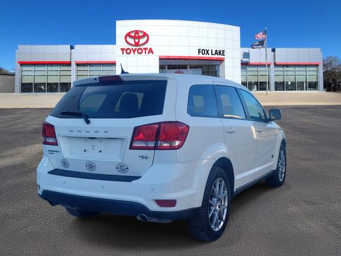 Used 2015 Dodge Journey R/T w/ Flexible Seating Group image 4