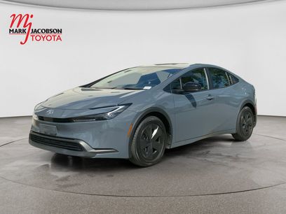 Used 2025 Toyota Prius LE