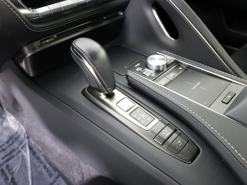 Used 2018 Lexus LC 500 Coupe w/ Performance Package RWD image 6