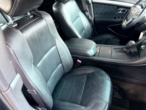 Used 2013 Ford Taurus SEL FWD image 17