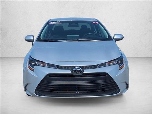 Used 2026 Toyota Corolla LE FWD image 2