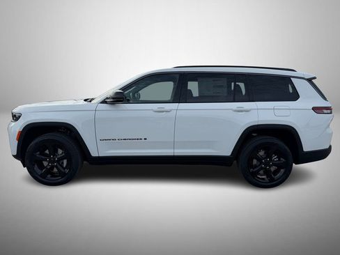 New 2026 Jeep Grand Cherokee L Limited w/ Limited Altitude Package RWD image 6