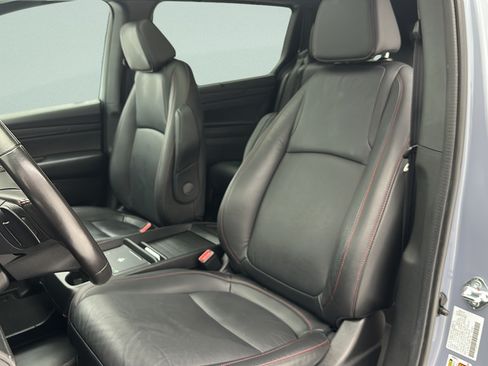 Used 2025 Honda Odyssey Sport-L image 14