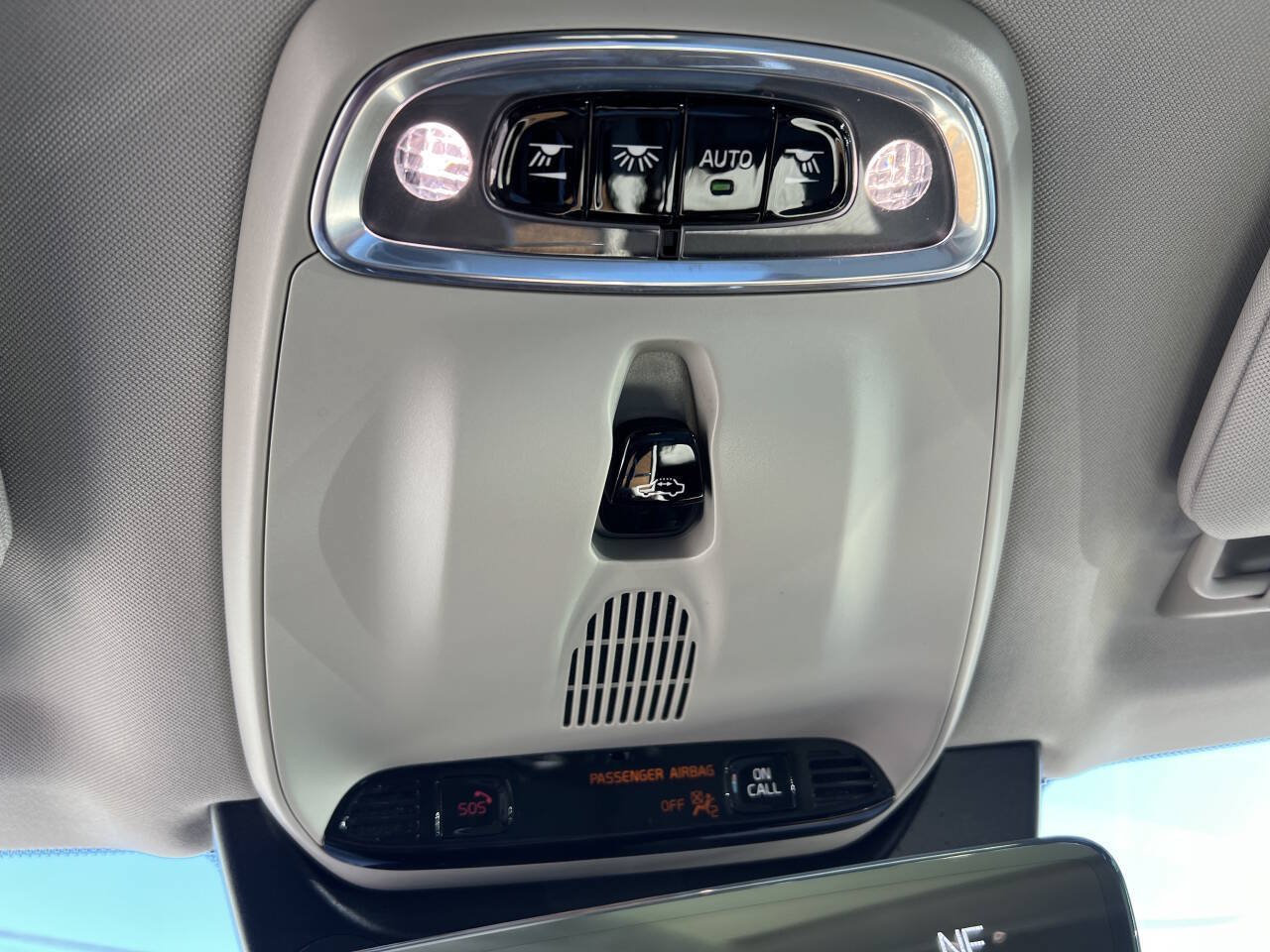 Used 2018 Volvo XC90 T6 Inscription w/ Convenience Package AWD/4WD image 17