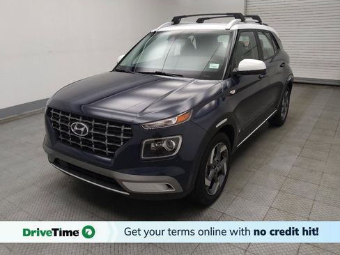 Used 2021 Hyundai Venue FWD image 1