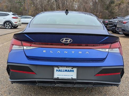 Certified 2025 Hyundai Elantra Sport image 3