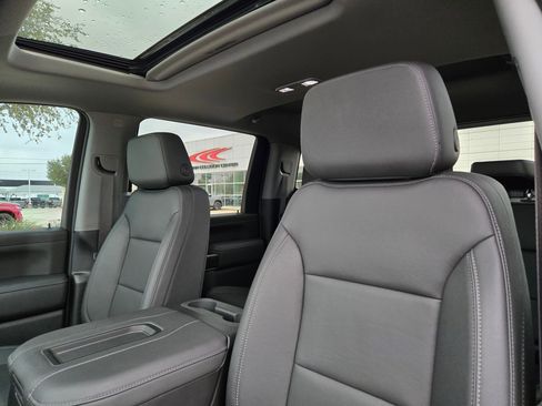 Certified 2022 Chevrolet Silverado 2500 LTZ w/ LTZ Plus Package image 13