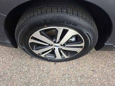 Used 2018 Subaru Outback 2.5i Limited image 40