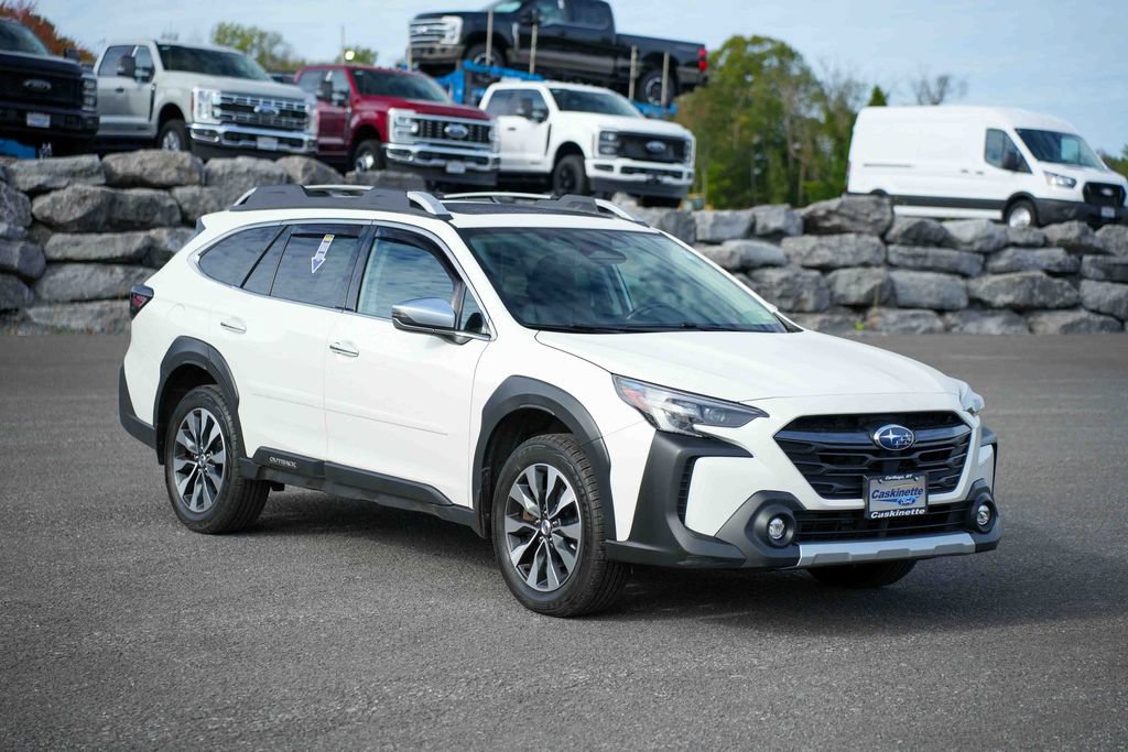Used 2023 Subaru Outback Touring XT AWD/4WD image 3