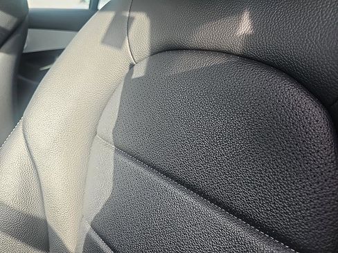 Used 2021 Mercedes-Benz C 300 4MATIC Sedan image 17
