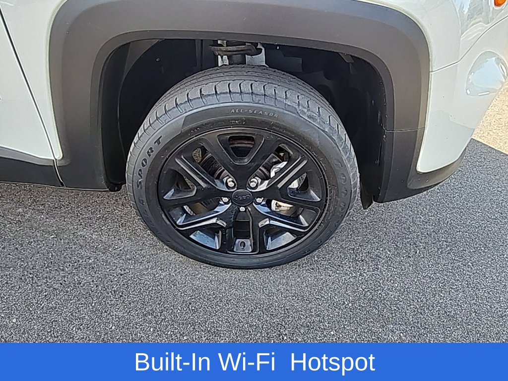 Used 2022 Jeep Renegade Altitude w/ Convenience Group AWD/4WD image 11