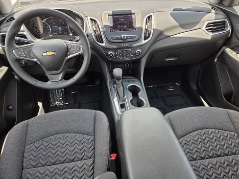 Certified 2024 Chevrolet Equinox LT FWD image 9