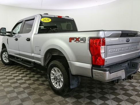 Used 2020 Ford F250 XL w/ STX Appearance Package AWD/4WD image 9