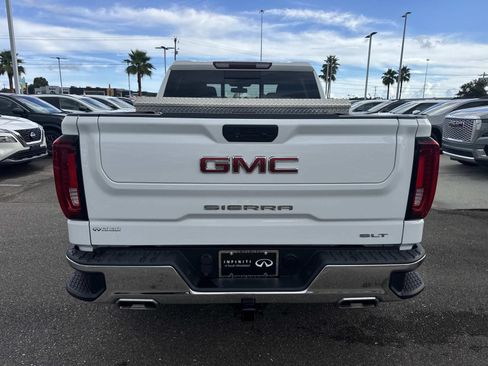 Used 2021 GMC Sierra 1500 SLT w/ SLT Premium Package AWD/4WD image 7