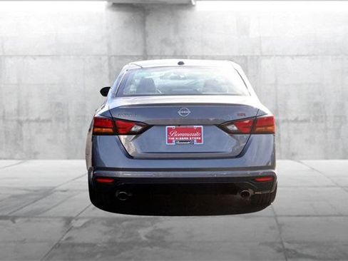 Used 2025 Nissan Altima 2.5 SR image 6