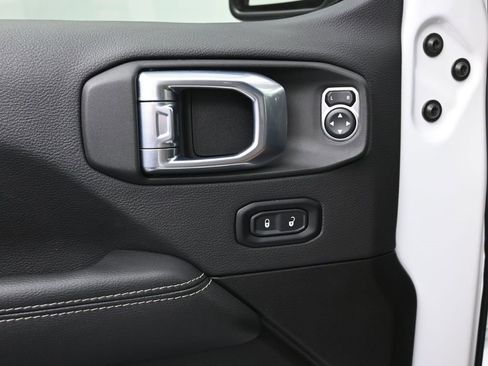 Used 2021 Jeep Wrangler Unlimited Rubicon 4xe w/ Cold Weather Group image 12