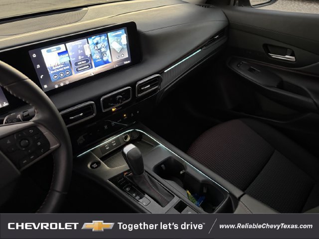 Used 2026 Nissan Sentra SR w/ Floor Mat Package FWD image 19