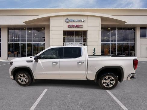 Certified 2025 GMC Sierra 1500 SLT RWD image 8