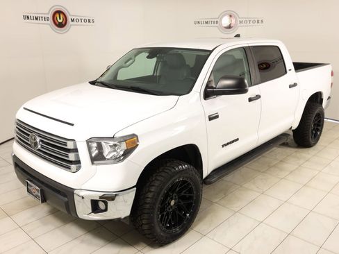 Used 2021 Toyota Tundra SR5 w/ Trail Edition AWD/4WD image 32